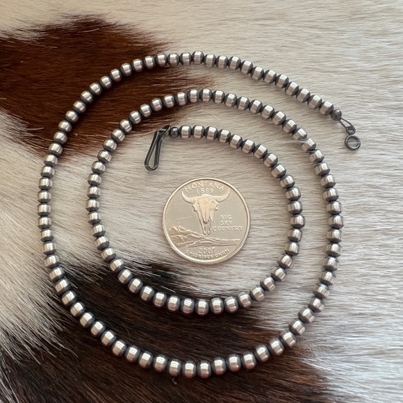 ❤️ 20” 4mm Desert Pearls / Beads Navajo Sterling Silver Necklace USA 11Gm Unisex - Picture 6 of 9